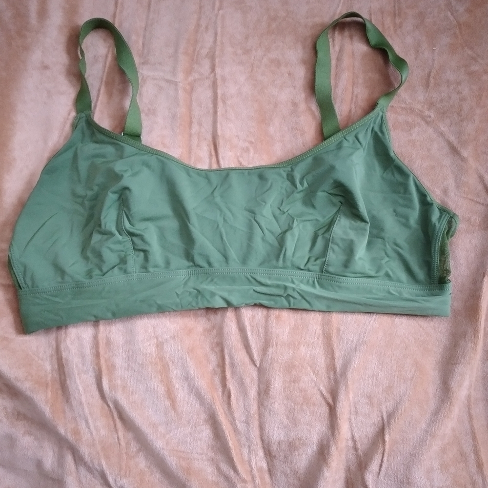 Olive green color bralette by the brand Parade in a size large.